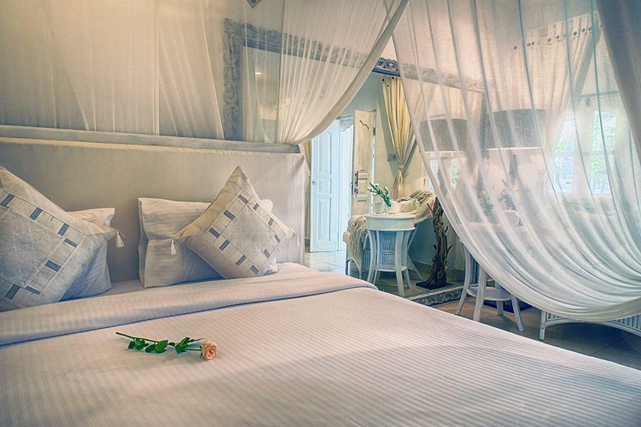 Villa White Stars Seminyak Esterno foto