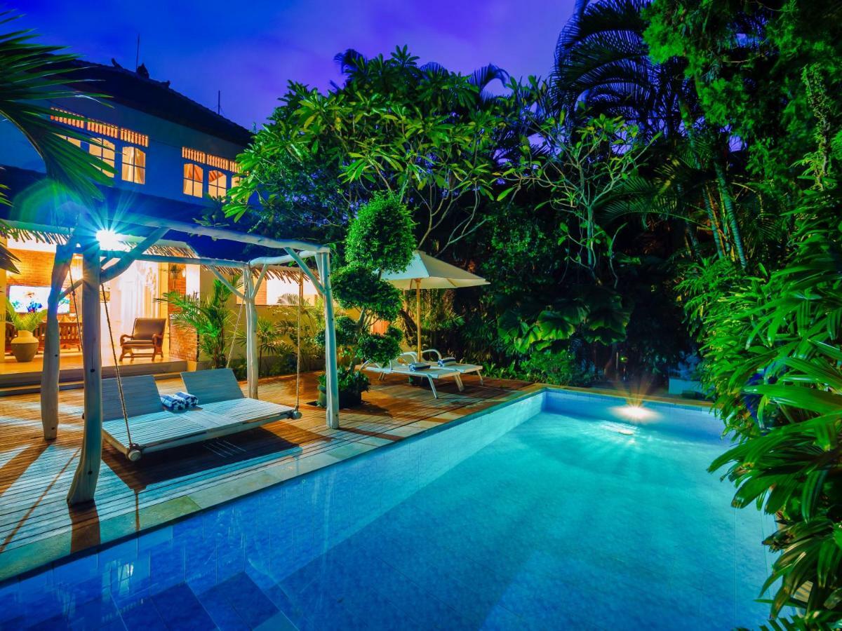 Villa White Stars Seminyak Esterno foto